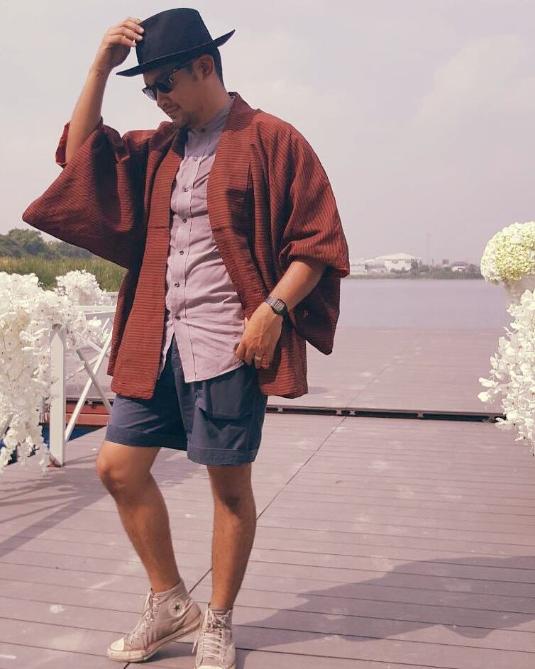 Customer wearing Sumo Vintage